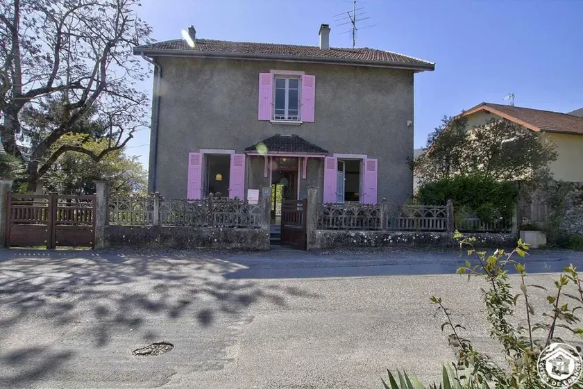Gite with terrace, garden & BBQ - Image 1