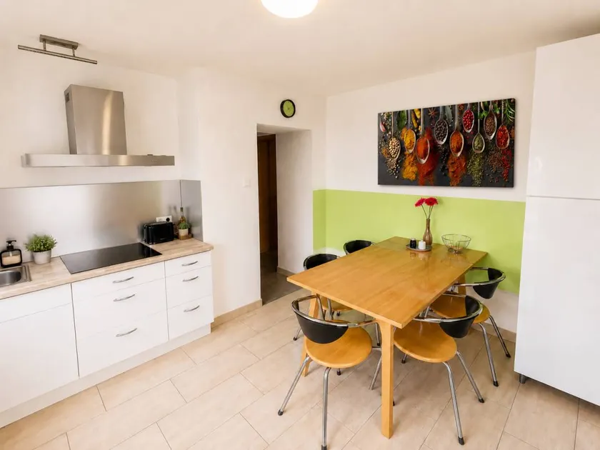 Child-friendly charming condo with BBQ & garden | Garden view | Pets allowed - Image 1