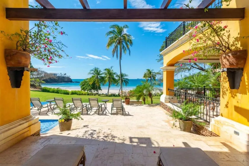 Fully equipped house with garden | Next to the beach - Image 1