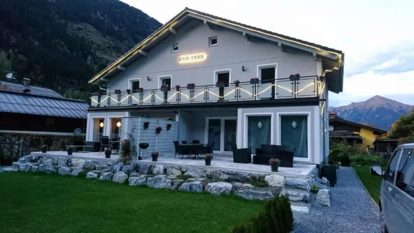House with sauna, garden & terrace | Garden view - Image 1