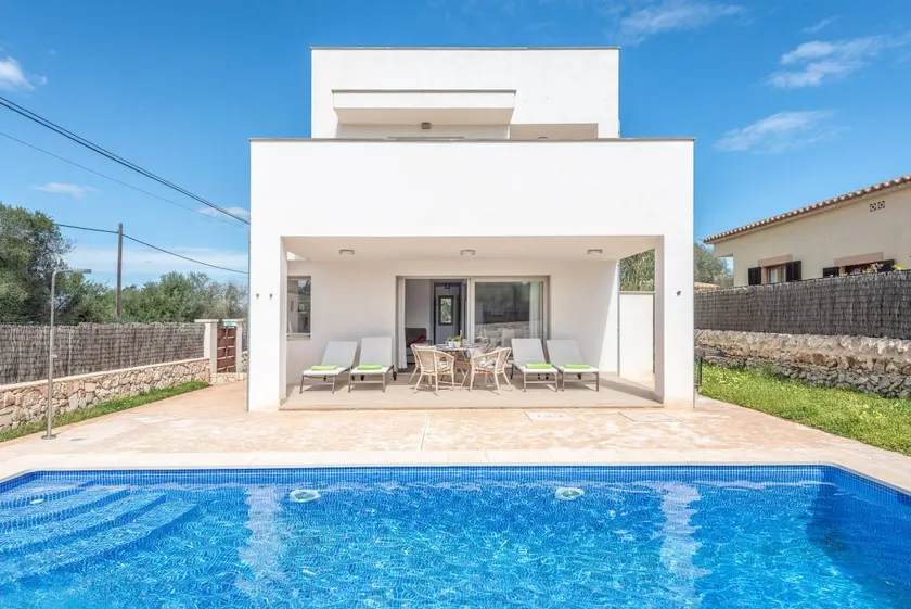 Familienorientierte Villa mit Garten, privatem Pool und Terrasse | Nah am Strand - Image 1