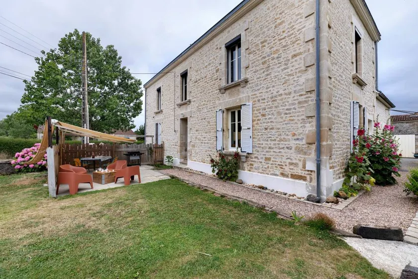 Cottage with BBQ, garden & terrace | Garden view | Suitable for remote work - Image 1