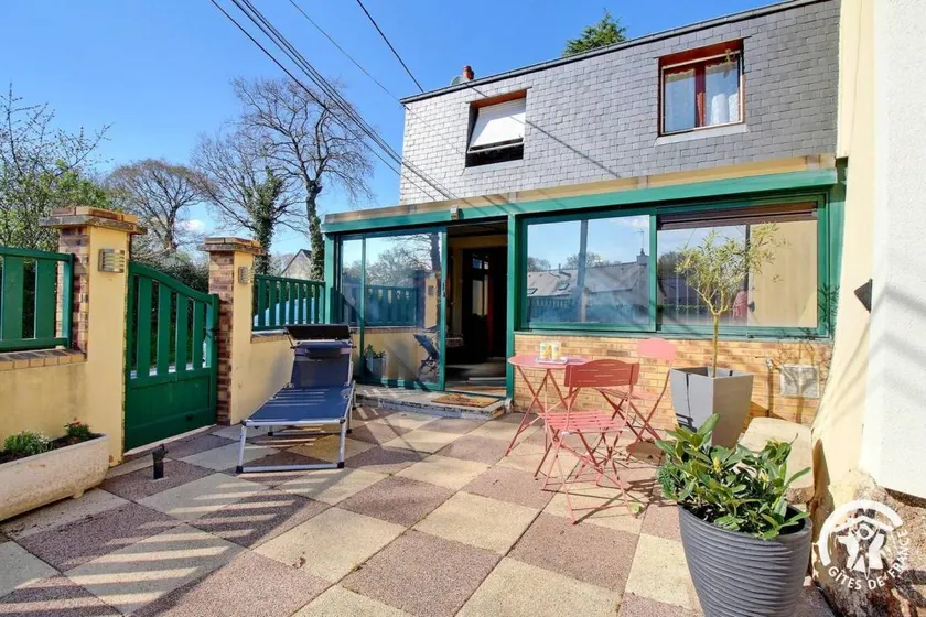 Ferienunterkunft mit Terrasse und Garten - Image 1