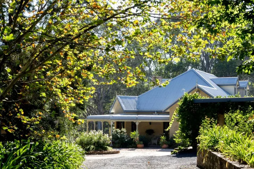 Luxury Suite Rental for Romantic Escape near the Blue Mountains, New South Wales - Image 1