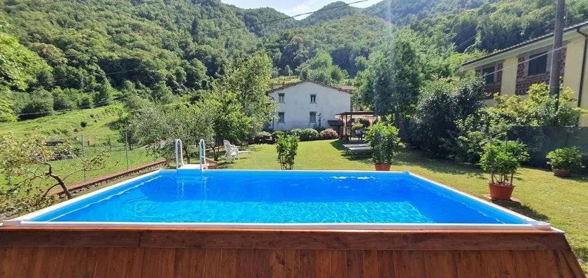 Villa avec jardin, piscine privée et barbecue - Image 1