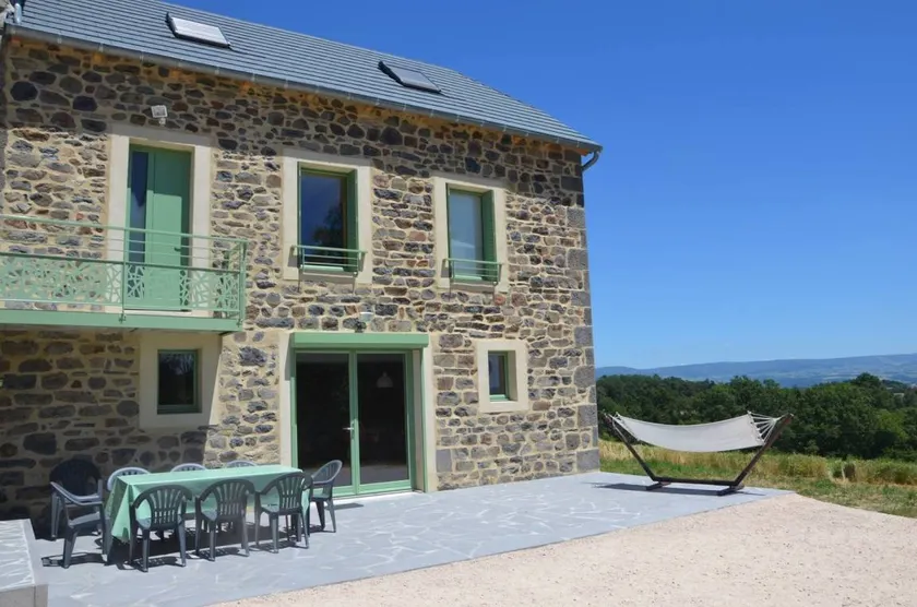 Child-friendly cottage with garden, barbecue & terrace | Garden view - Image 1