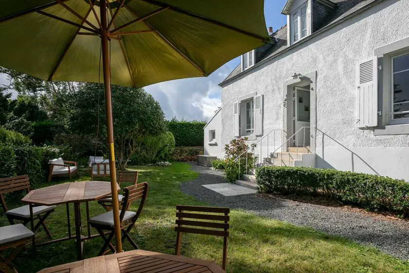 Chic 3-Star Villa 'Ker Lotig' with Sea View, Private Terrace & Wi-Fi - Image 1