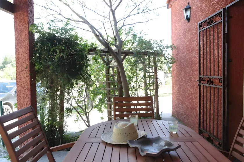 House | Mountain view - Image 1