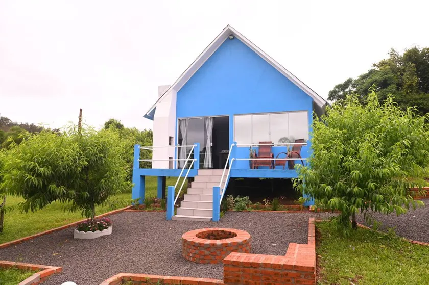 Casa con barbacoa - Image 1