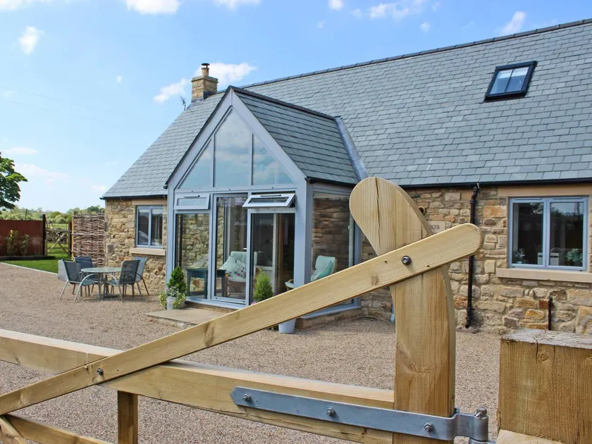 Cottage with barbeque & garden - Image 1