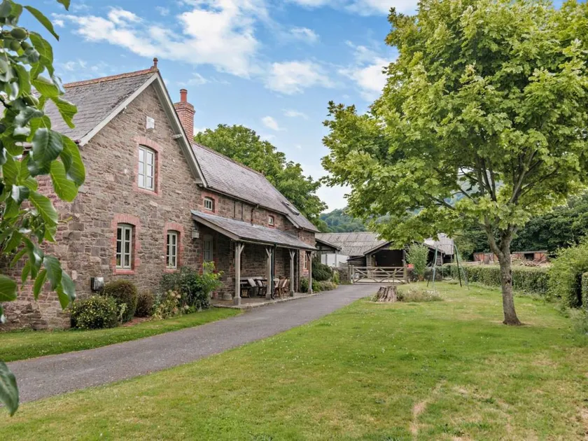 Lovely cottage | Pet-friendly - Image 1