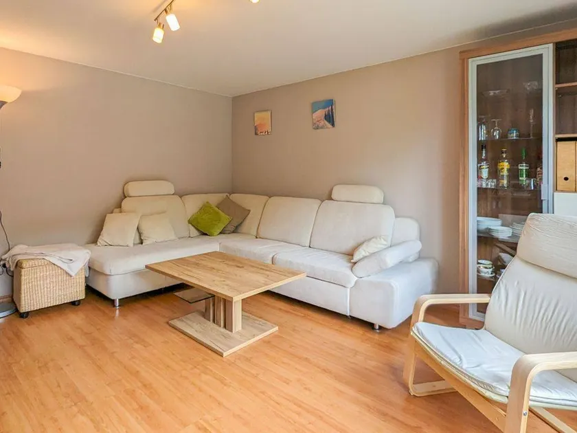 House with BBQ, garden & terrace - Image 1