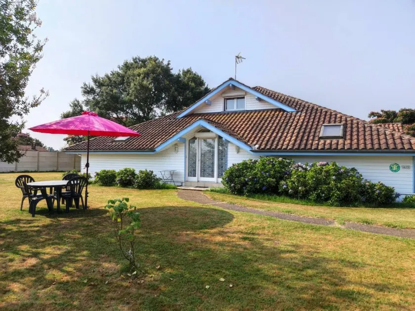 Gite with garden, barbecue & terrace | Pet-friendly - Image 1