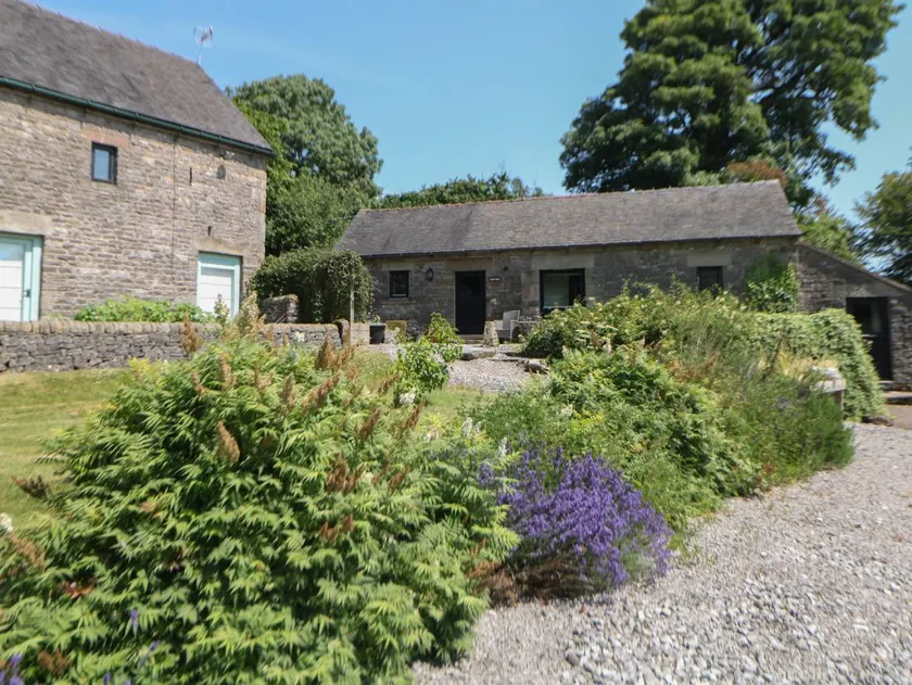 Family-oriented wonderful cottage with garden | Pets are welcome - Image 1