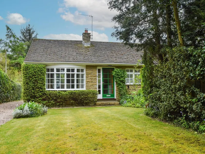 Family-friendly cottage with garden | Dogs allowed - Image 1