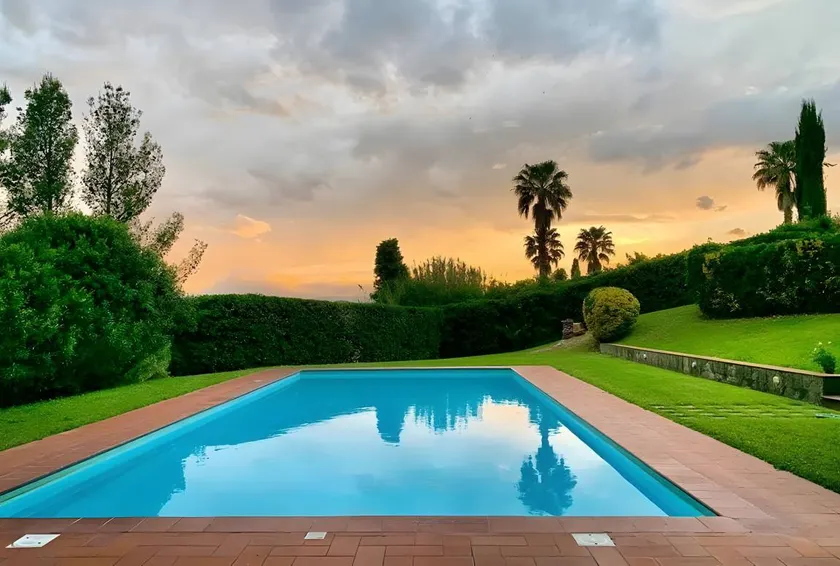 Villa con barbacoa, jardín y piscina | Vistas al jardín | Perfecta para el trabajo en remoto - Image 1