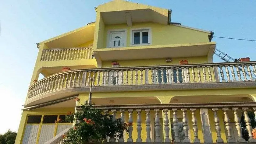 Apartman Mali Duje - Dazlina - Image 1