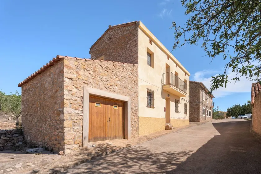 House with terrace | Mountain view - Image 1