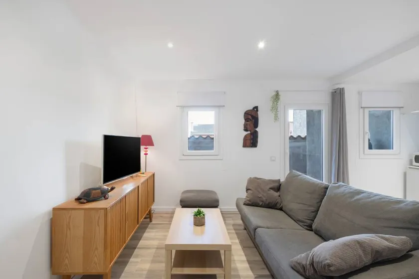 Nice holiday apartment with fast internet & terrace | Mountain view | Perfect for remote work | Pets allowed - Image 1