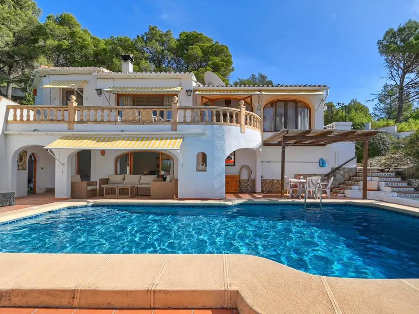 Beautiful villa in Javea with private pool, garden and air conditioning - Image 1