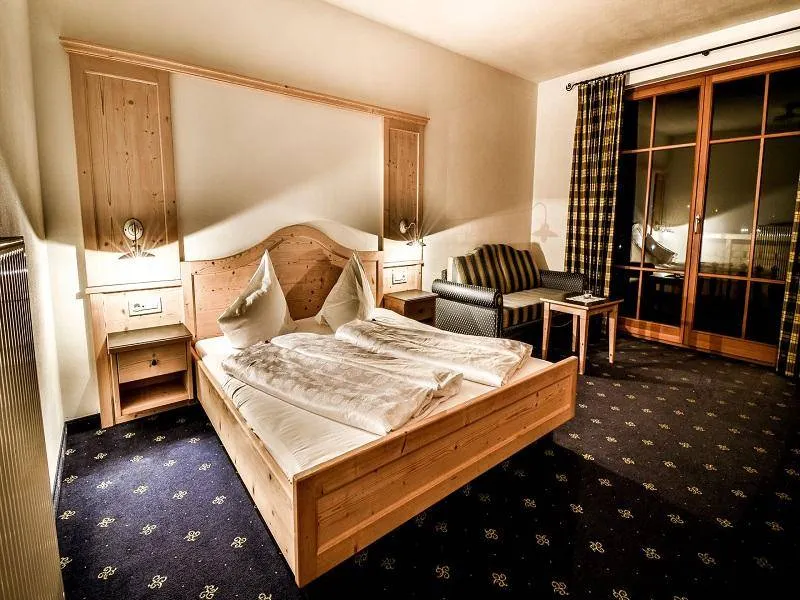 Double room, bath, toilet - Image 1