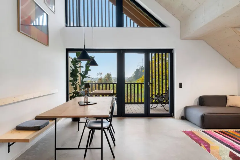 Apartment 'Noir' with Mountain View, Balcony, and Wi-Fi - Image 1