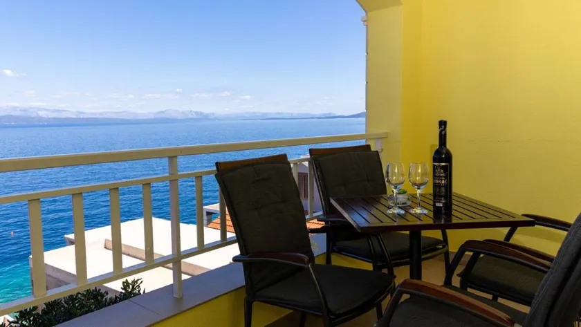Apartment with terrace | Sea view - Image 1