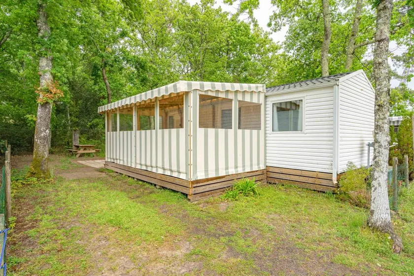 Mobile Home 'Mh75 La Tremblade' with Shared Pool, Terrace, and Air Conditioning - Image 1