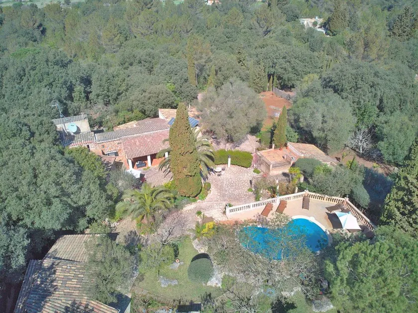 Familienfreundliches wunderschönes Ferienhaus mit Terrasse, Garten und privatem Pool - Image 1