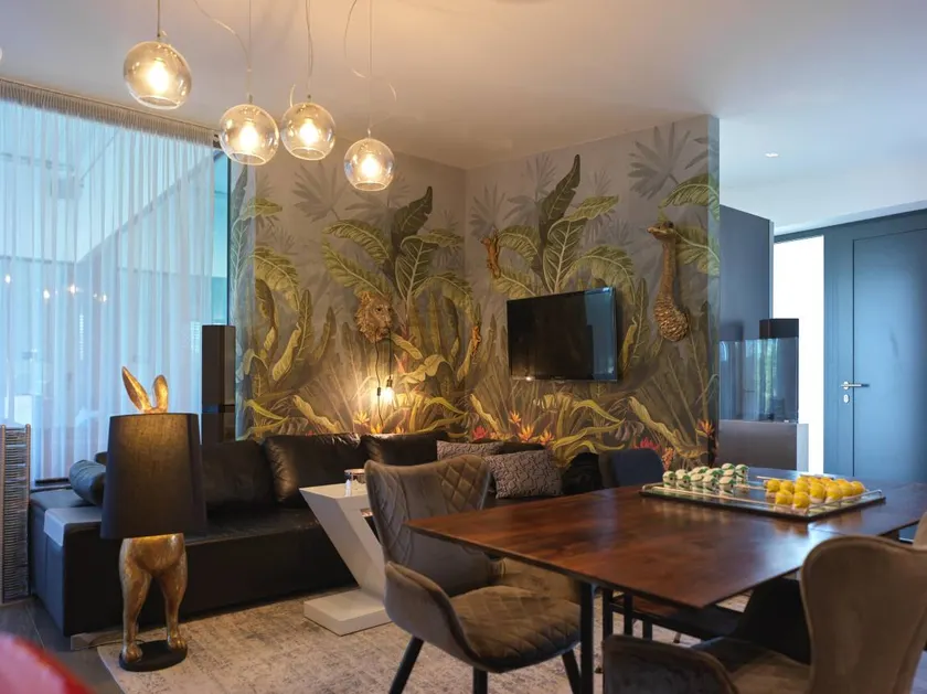 Children-friendly lovely apartment with pool, garden & hot tub - Image 1