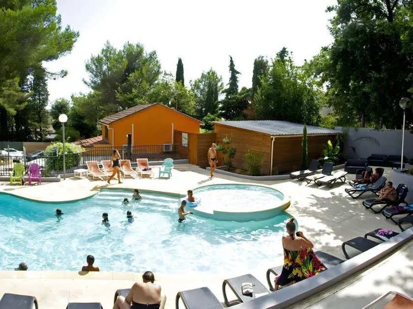 Mobil home avec piscine chauffée et terrasse - Image 1