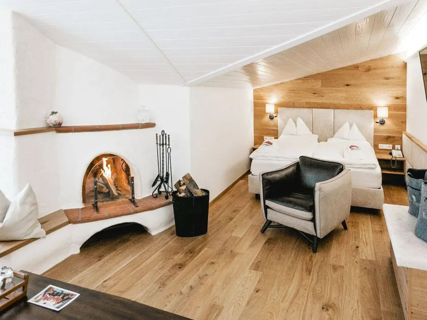 Kamin Suite - Image 1