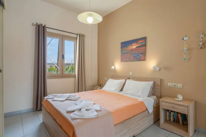 Appart'hôtel avec terrasse et internet haut débit | Vue jardin - Image 1