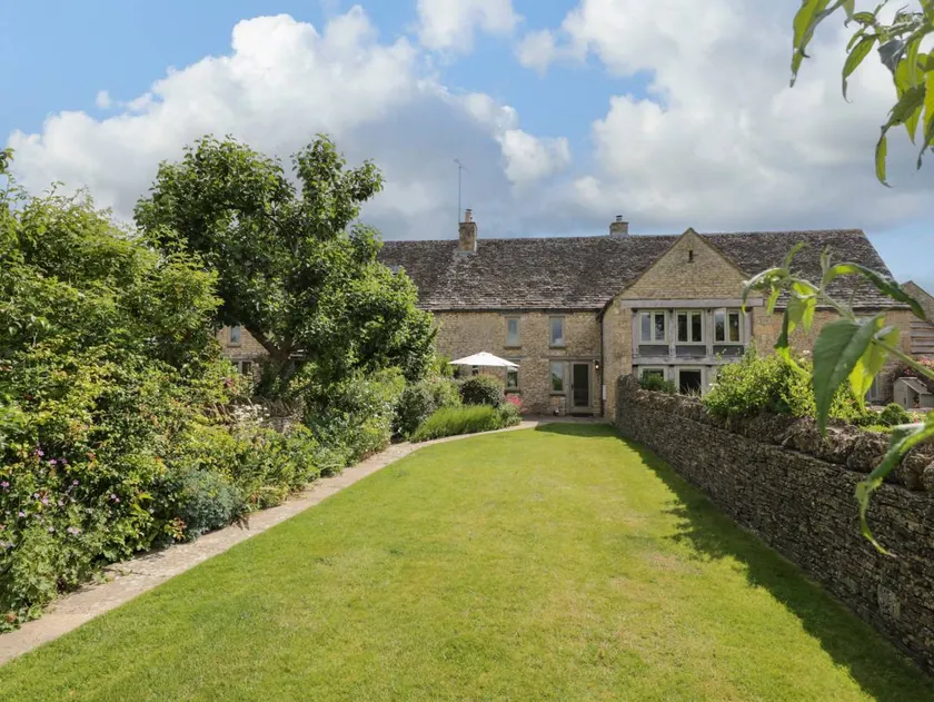 Charming cottage with garden | Pet-friendly - Image 1