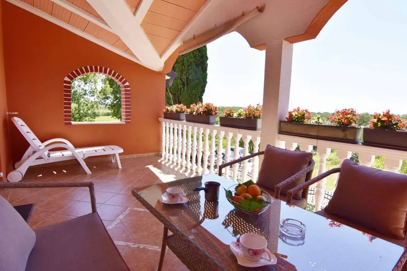 Fully equipped wonderful holiday apartment with garden - Image 1