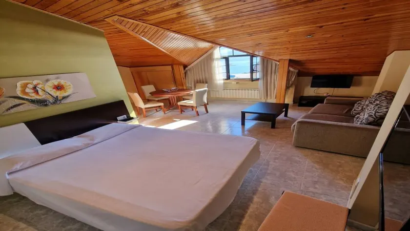Hostal O Galeón San Luis - Image 1