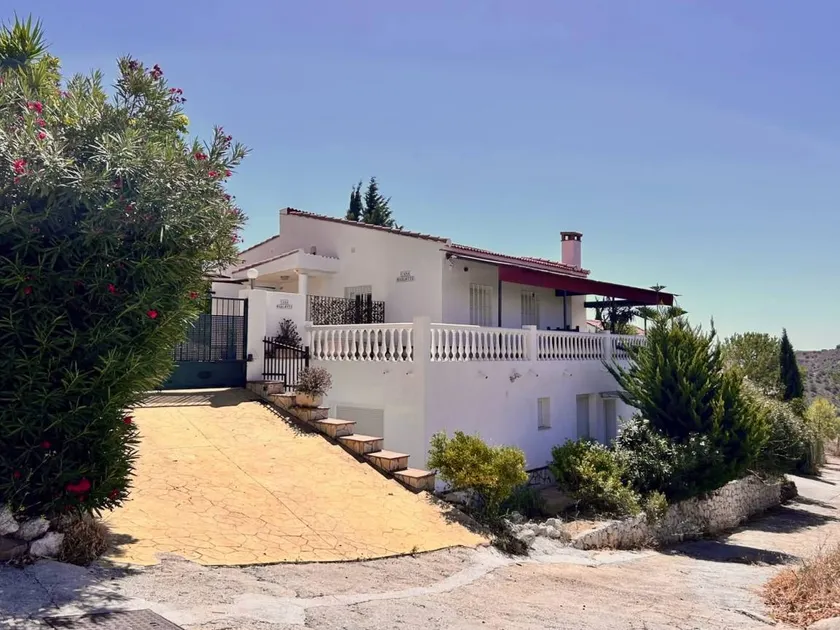 Villa conviviale et familiale avec piscine privée, barbecue et jardin | Vue lac | Avec animaux bienvenus - Image 1