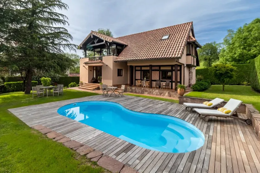 Casa Velasco in Esles – Charmantes Ferienhaus mit privatem Pool und Garten - Image 1