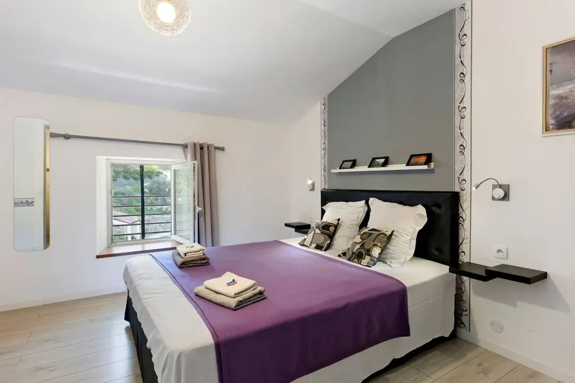 Lovely bed & breakfast with garden & terrace | Garden view | Pet-friendly - Image 1