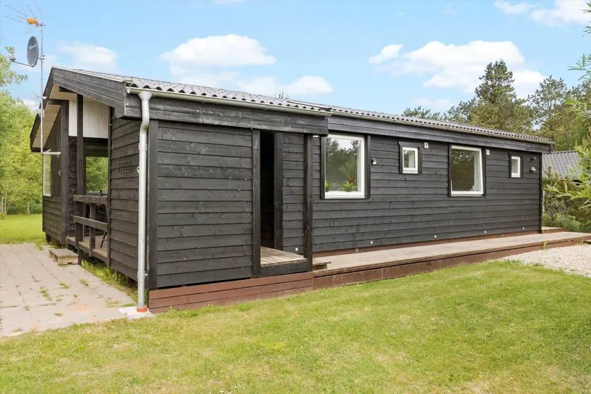 Fully equipped charming holiday home with terrace & BBQ | Dogs allowed - Image 1