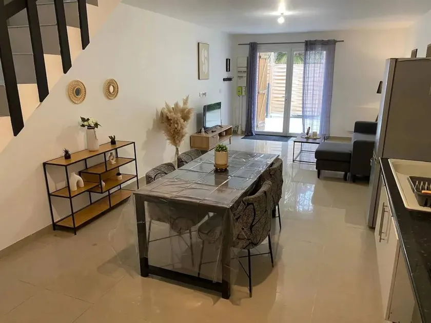 Letting with garden & terrace - Image 1