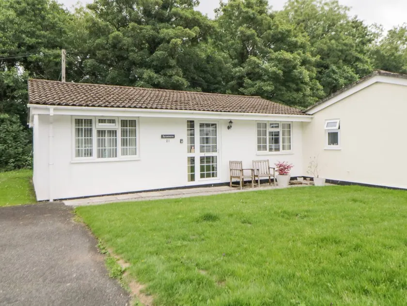 Familienfreundliches Landhaus mit Garten - Image 1