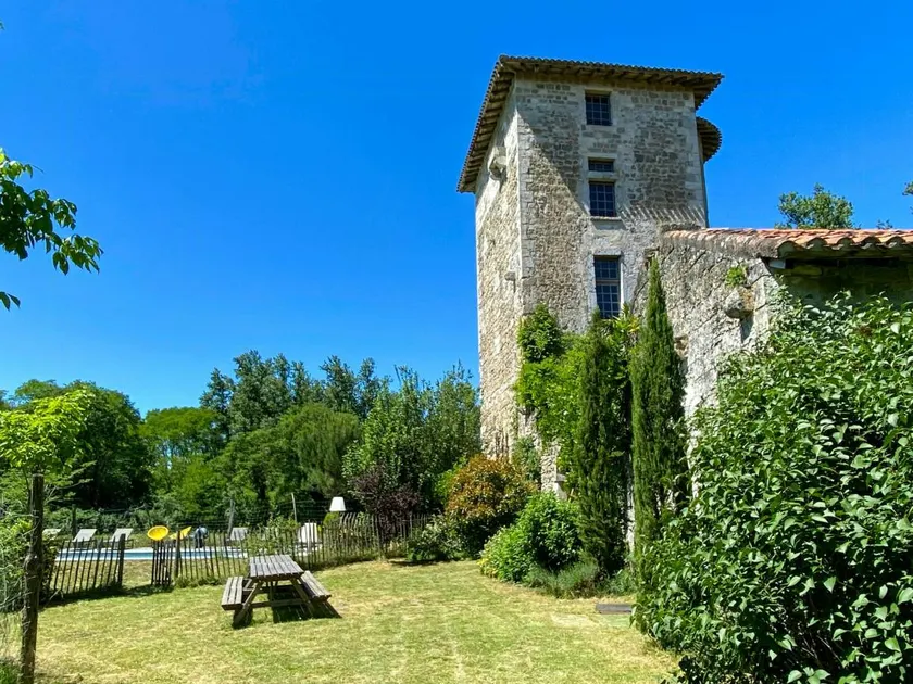 Family-oriented wonderful holiday home with terrace, private pool & BBQ | Perfect for remote work | Dogs allowed - Image 1