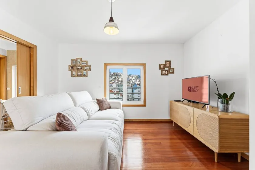 Flat with terrace | Next to Monastery of Santa Cruz - Image 1