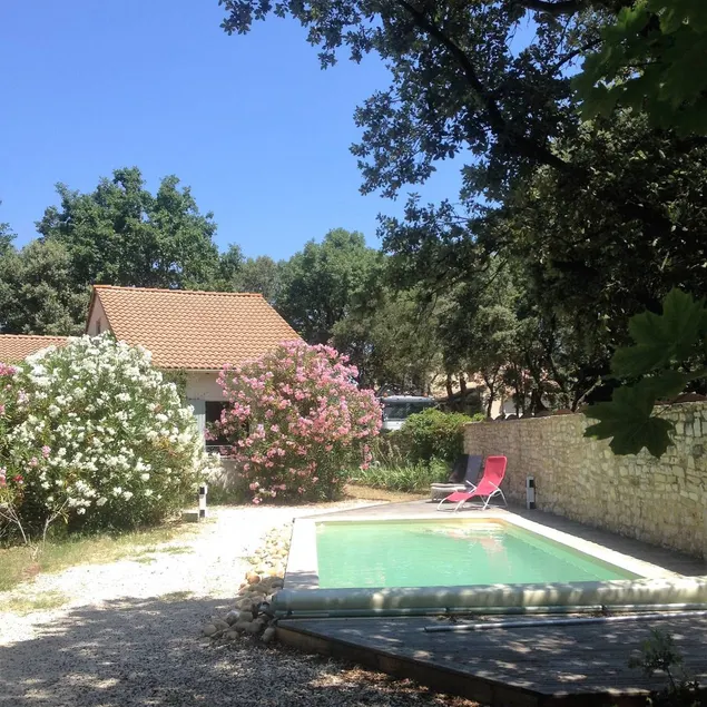 Villa de 3 chambres avec piscine privee jardin clos et wifi a Arpaillargues et Aureillac - Image 1
