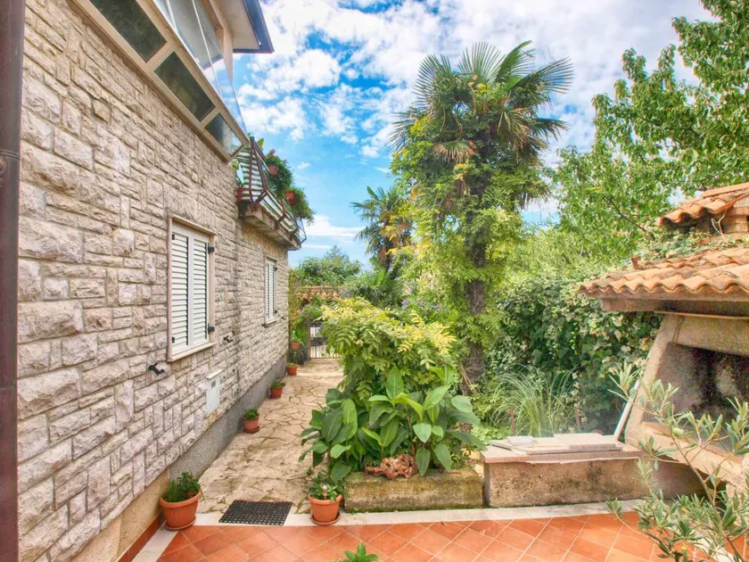 Pleasant flat with BBQ & terrace - Image 1