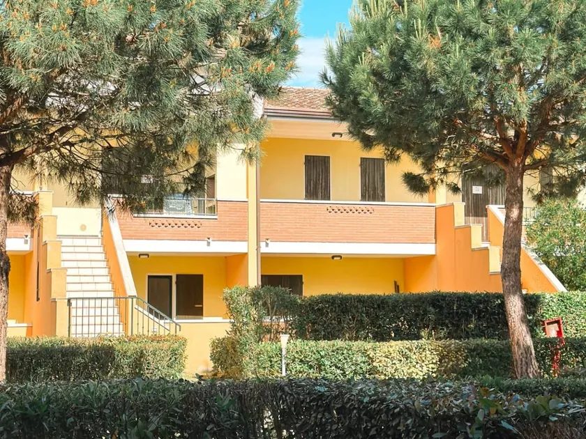 Bungalow Comfort - Image 1