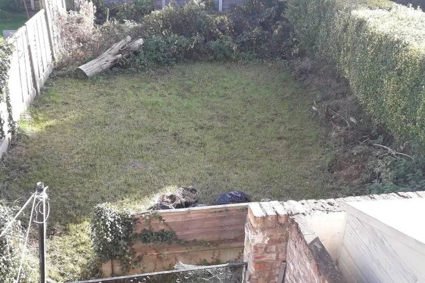 Holiday home with garden - Image 1