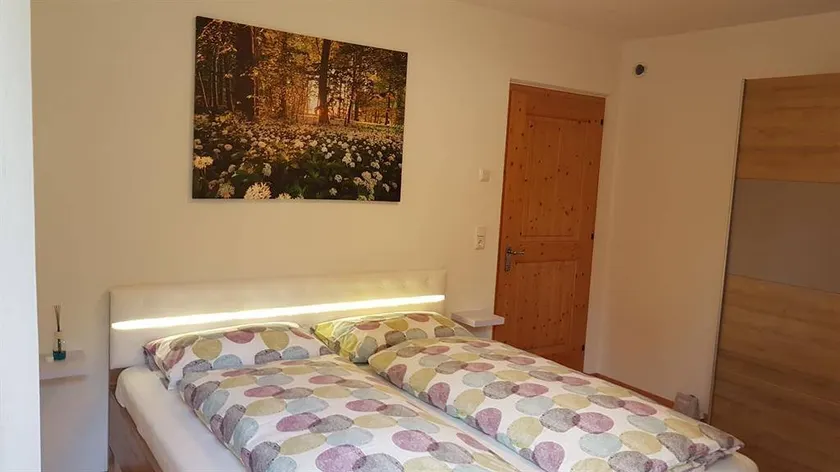 Holiday apartment with garden - Image 1
