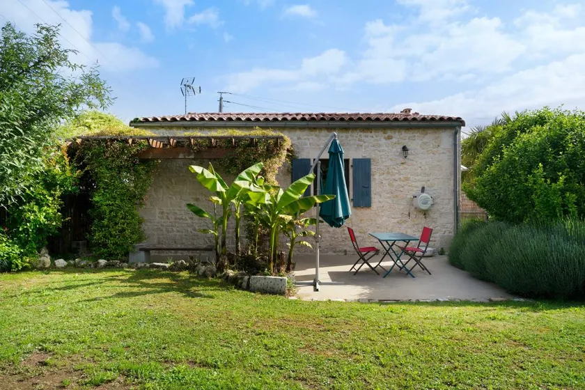 Casa rural con jardín, barbacoa y terraza | Vistas al jardín - Image 1
